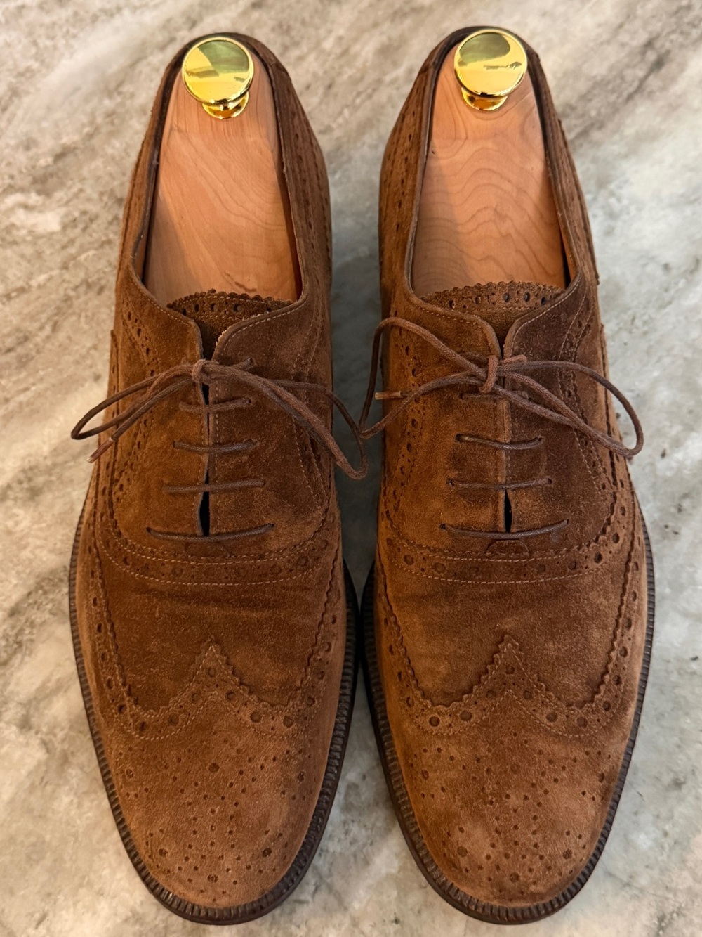 SALVATORE FERRAGAMO BROWN SUEDE BROGUES WINGTIPS 7 D LACE UPS OXFORDS